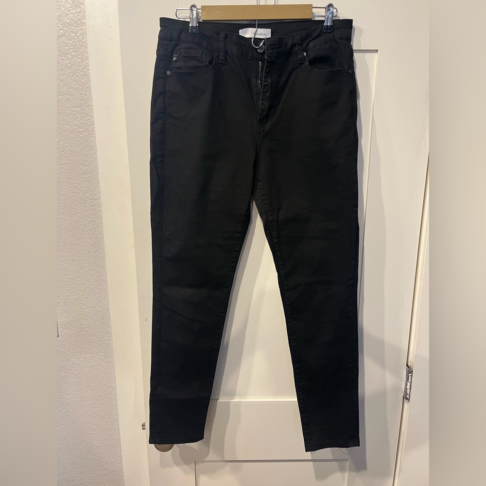 Black skinny jeans